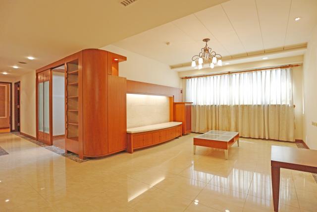 高雄前金大樓-1