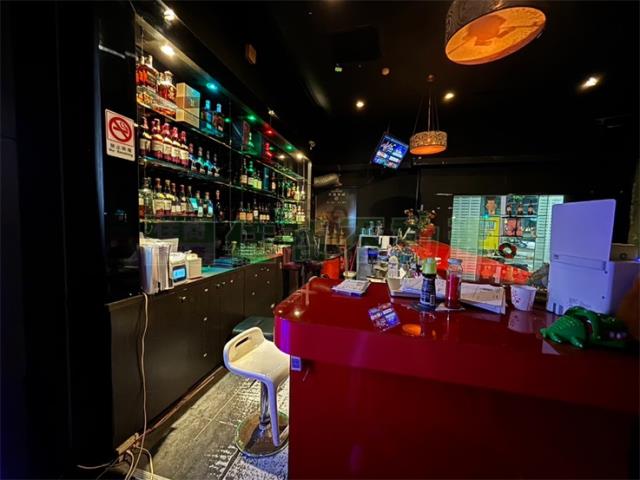 高雄新興區大樓-6