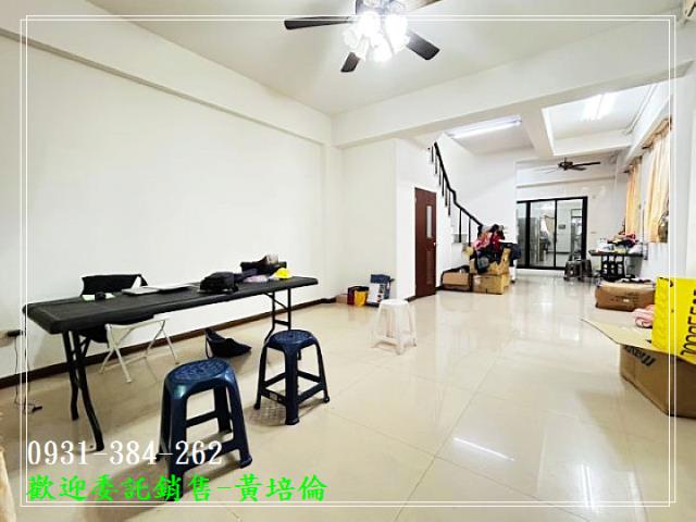 台江安中邊間大坪數車