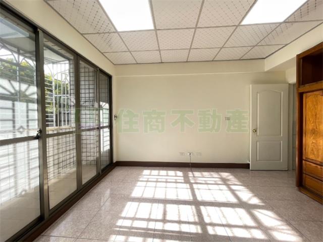 高雄三民區大樓-11